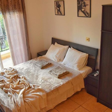 Raise Cosy Studio With Pool In Лимасол Экстерьер фото